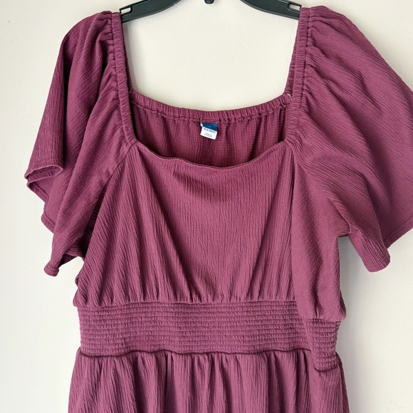 Old Navy Waist-Defined Flutter-Sleeve Mini Dress - Picture 4 of 6